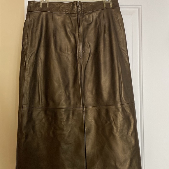 MaxMara 💯 Leather Shimmering Metallic Skirt Never Used Made in Italy 🇮🇹 - Picture 6 of 16
